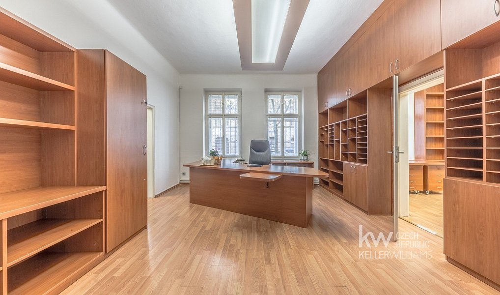 Pronájem obchodních prostor 270 m², Praha – náhled fotky 3