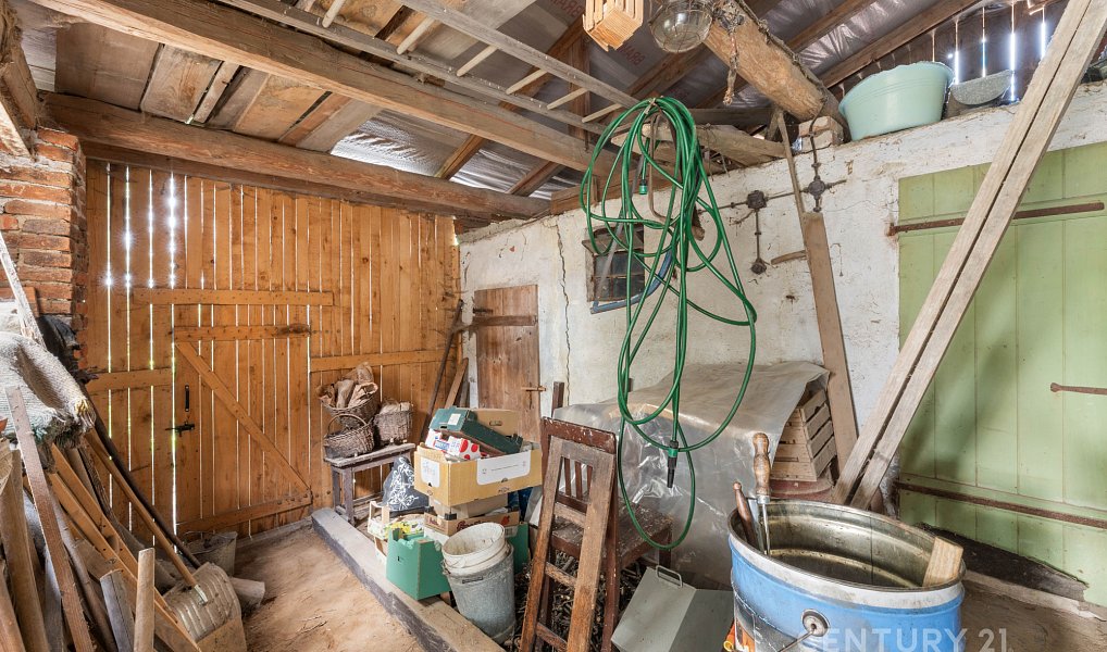 Prodej chaty/chalupy 310 m² s pozemkem 2 159 m², Kněževes – náhled fotky 22