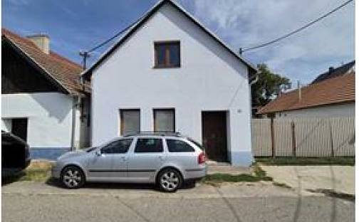 Prodej domu 331 m² s pozemkem 3 981 m², Blatnice pod Svatým Antonínkem, okres Hodonín