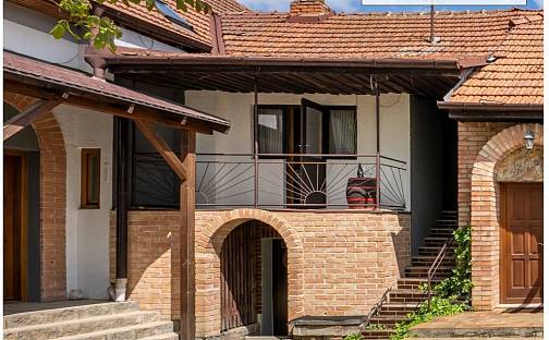 Vinný sklep s garáží, Velké Bílovice, okres Břeclav