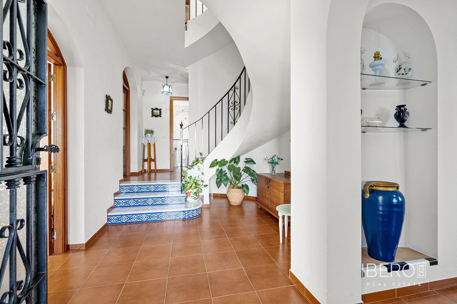Prodej domu 318 m² s pozemkem 813 m² – další