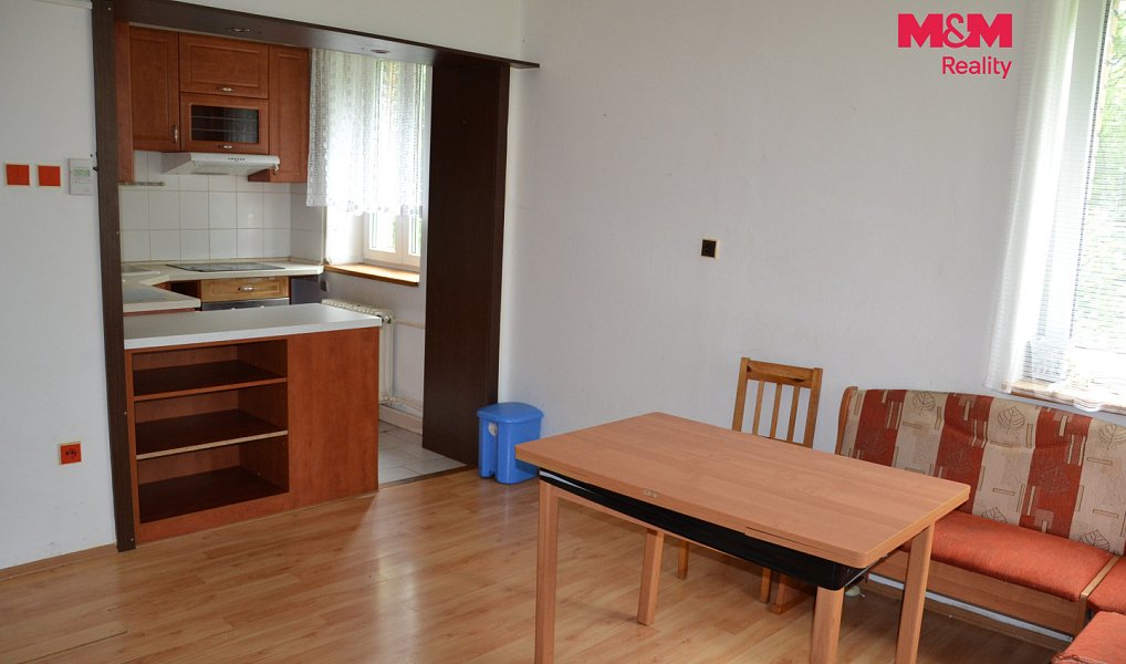 Prodej domu 250 m² s pozemkem 750 m², Hronov – náhled fotky 4