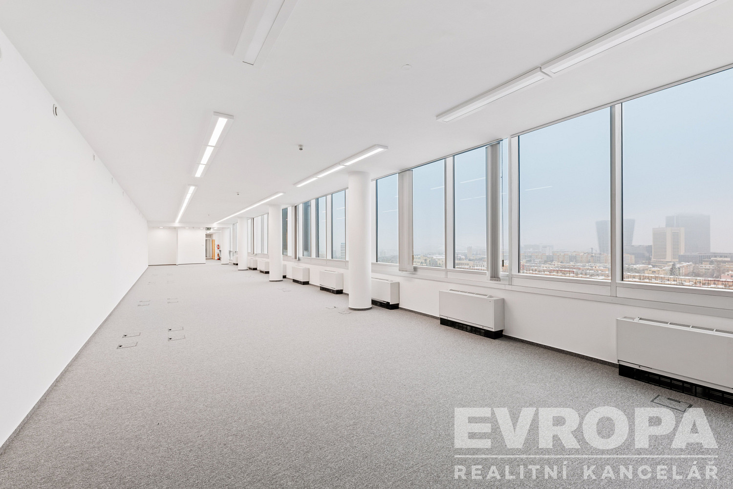 Pronájem kanceláře 320 m² — photo 5