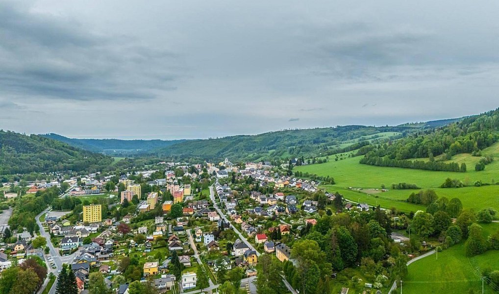 Prodej ubytovacího objektu 1 398 m², Vrbno pod Pradědem – náhled fotky 8