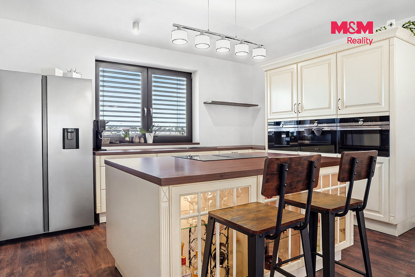 Prodej domu 197 m² s pozemkem 1 579 m² – fotografie 4