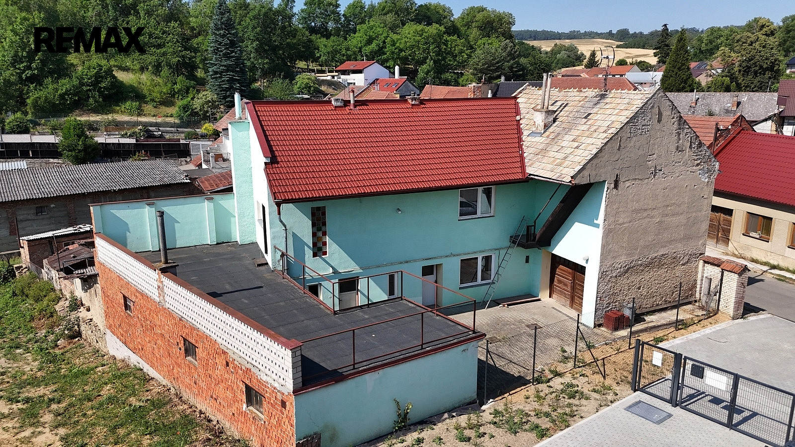 Prodej domu 139 m² s pozemkem 212 m² — photo 2