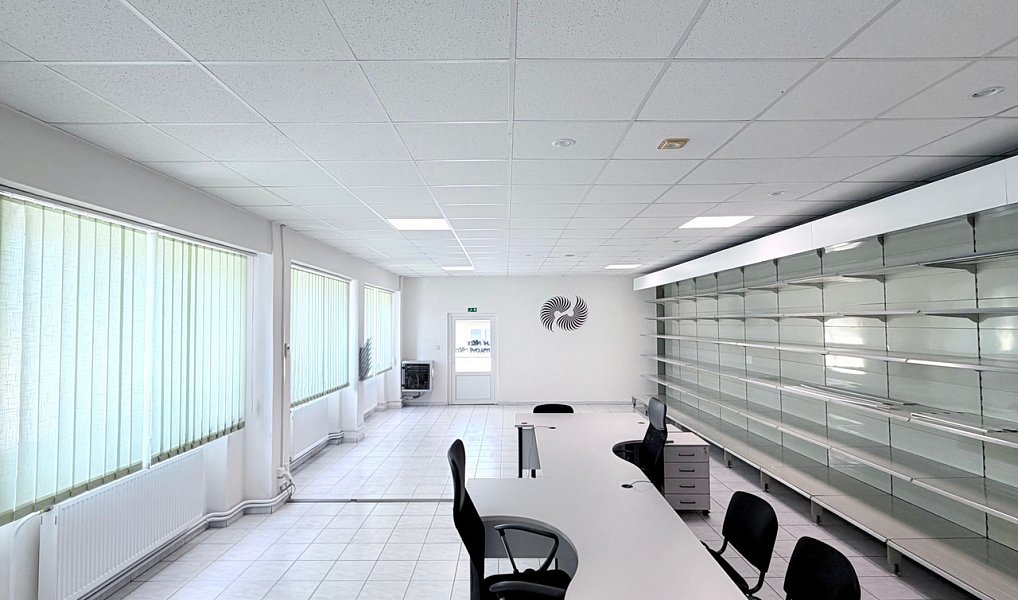 Pronájem skladovacích prostor 1 004 m², Jihlava – náhled fotky 4