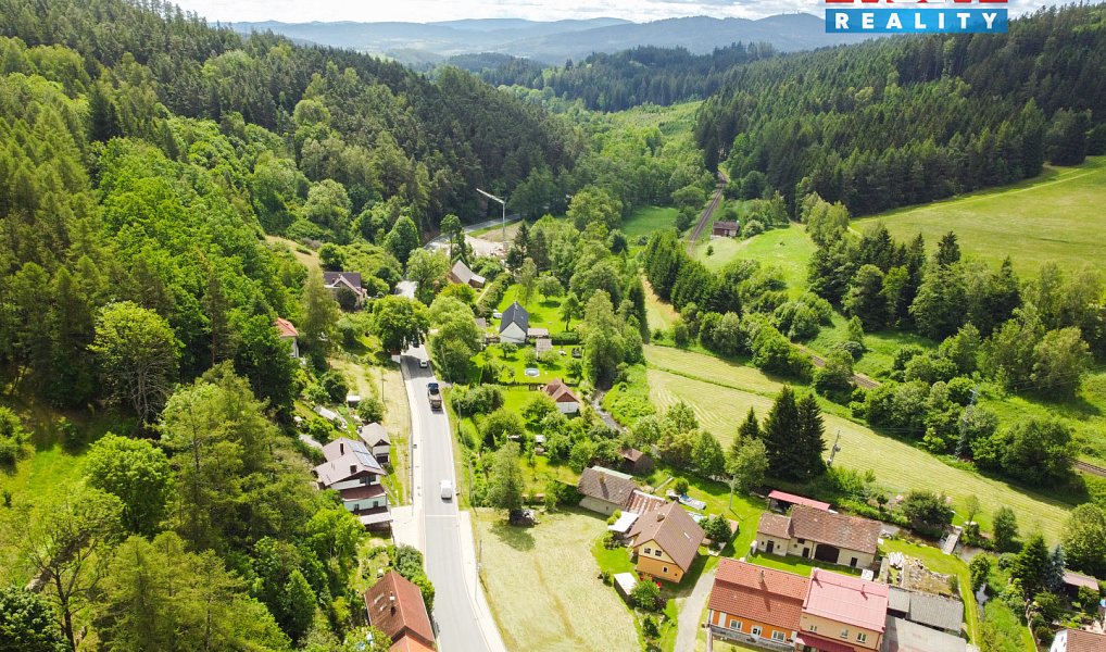 Prodej stavebního pozemku 1 315 m², Kolinec – náhled fotky 2