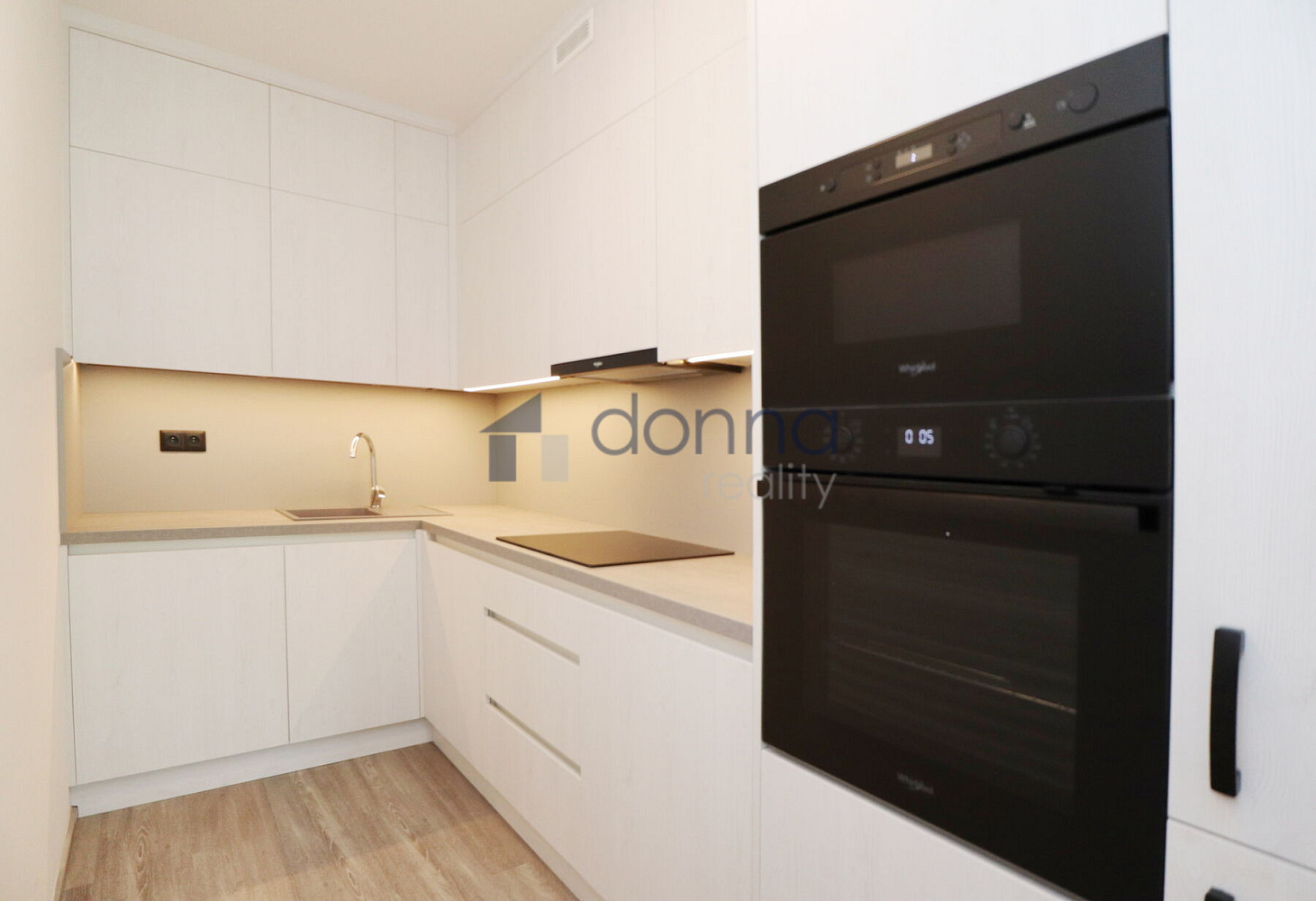 Pronájem bytu 2+kk 64 m² – fotografie 5