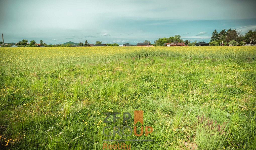Prodej stavebního pozemku 904 m², Kopřivnice – náhled fotky 3