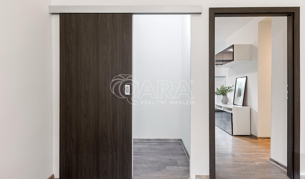Prodej bytu 2+1 88 m², Praha – náhled fotky 13