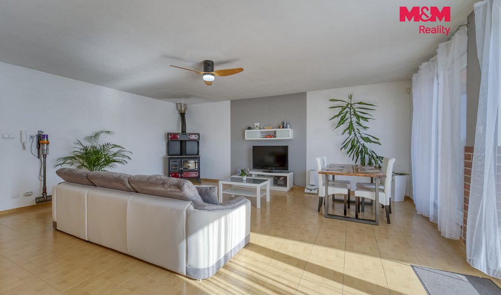 Prodej domu 216 m² s pozemkem 2 272 m², Bohutín – náhled fotky 6