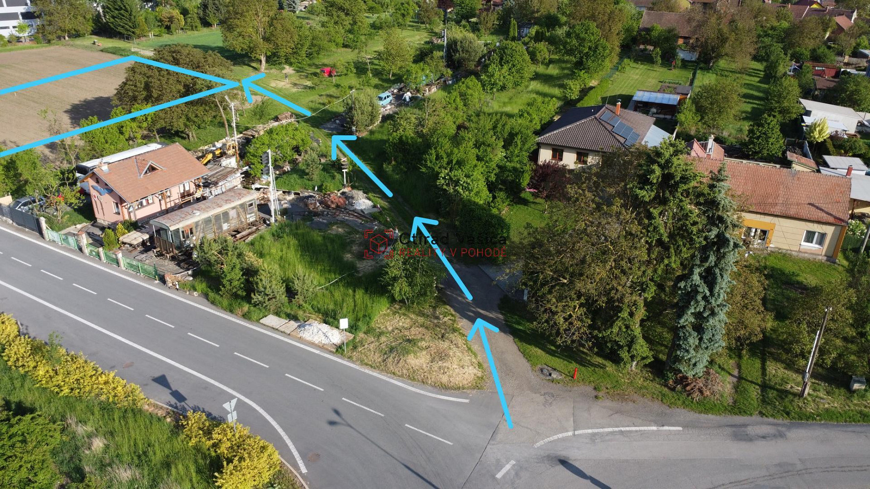 Prodej komerčního pozemku 2 048 m² – fotografie 5