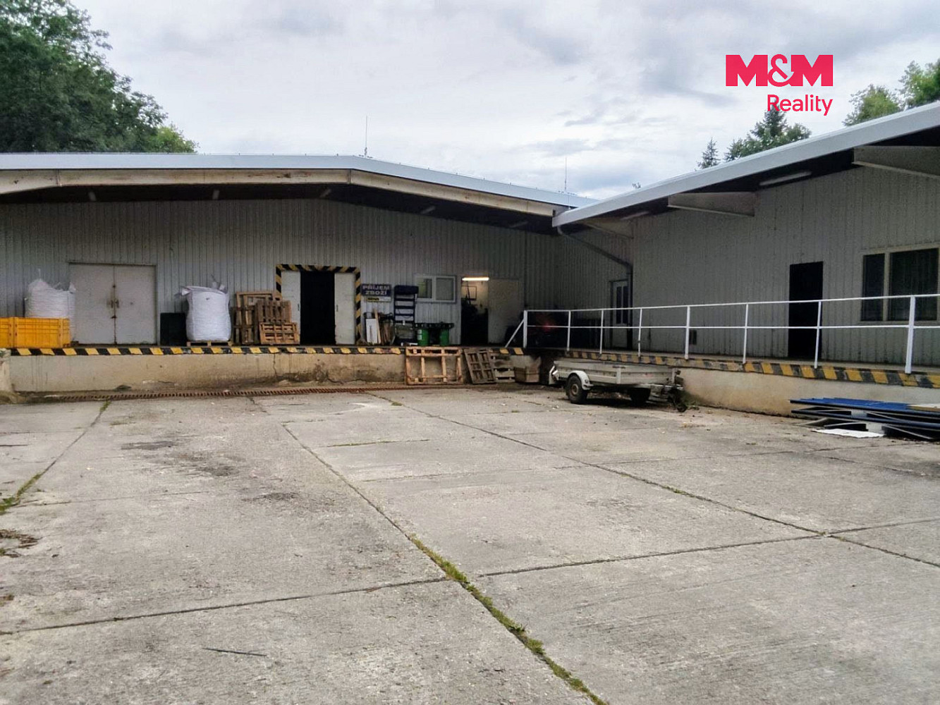 Pronájem skladovacích prostor 350 m² – fotografie 2