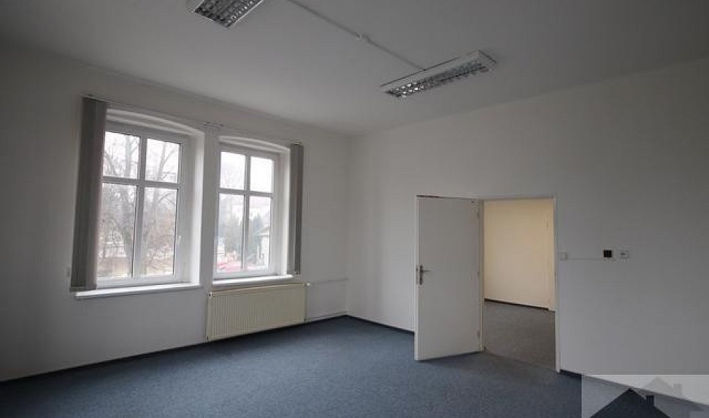 Pronájem kanceláře 58 m², Liberec – náhled fotky 3