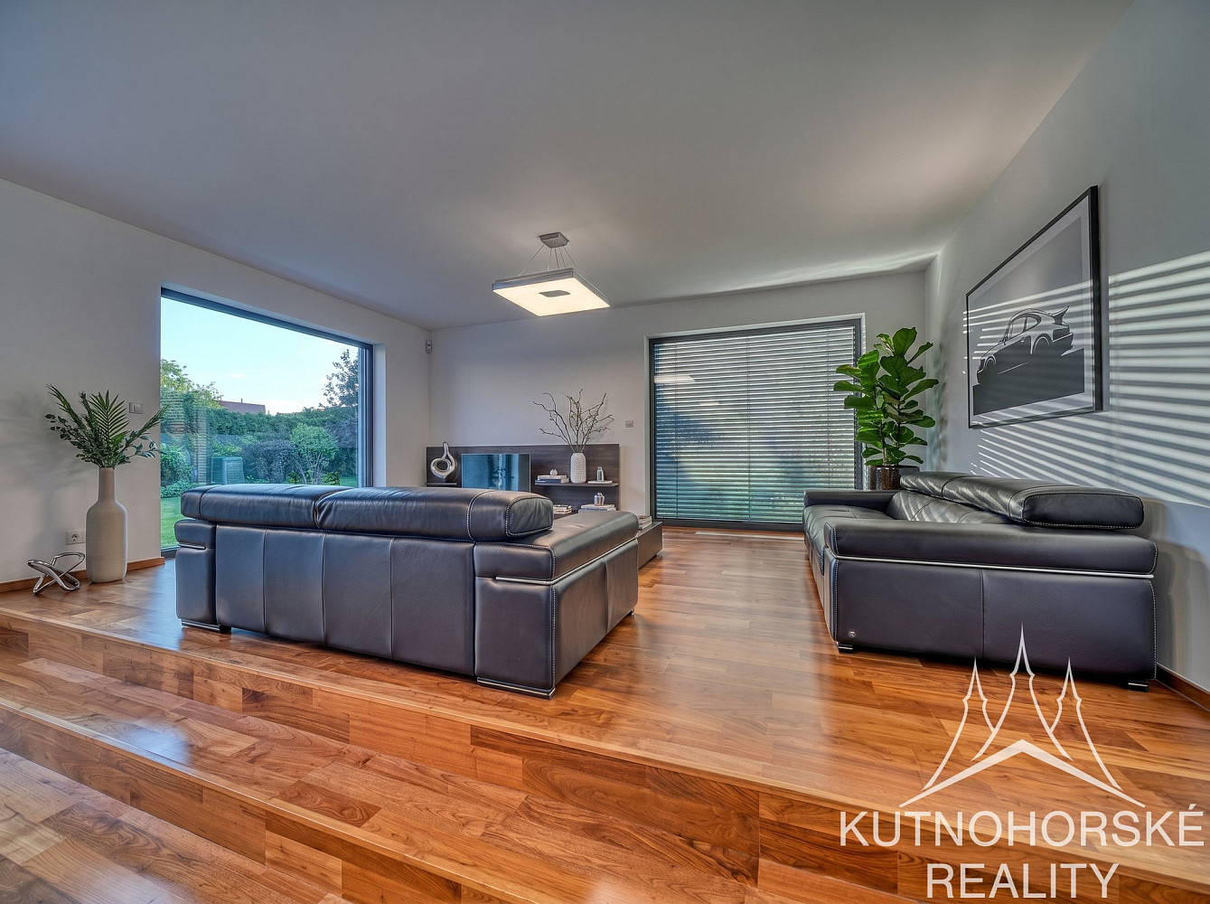 Prodej domu 252 m² s pozemkem 1 000 m² – pohled 6