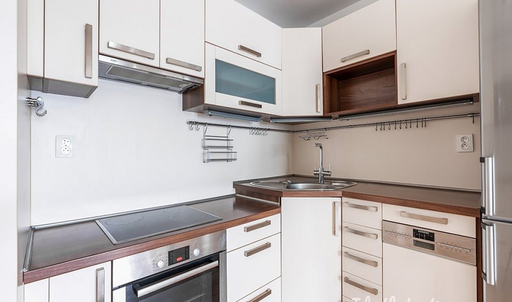 Pronájem bytu 3+kk 67 m², Praha – náhled fotky 2