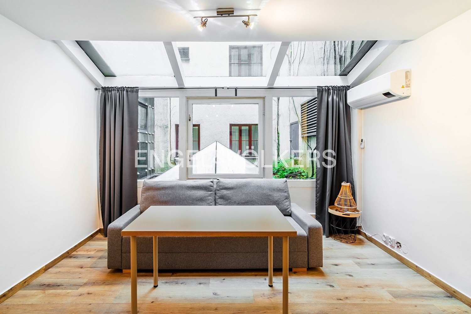 Pronájem bytu 2+kk 62 m² — photo 3
