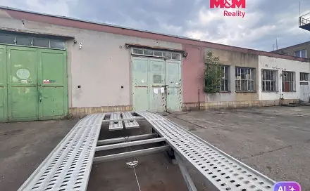 Pronájem obchodních prostor 93 m², Louny