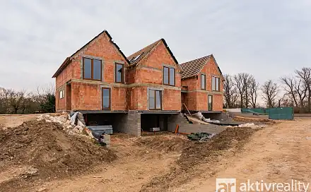 Prodej domu 197 m² s pozemkem 213 m², K Zahrádkám, Lužec nad Vltavou, okres Mělník
