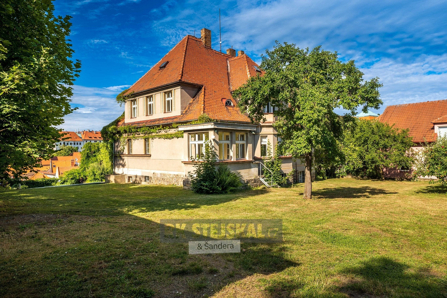 Prodej domu 440 m² s pozemkem 874 m² – fotografie 3