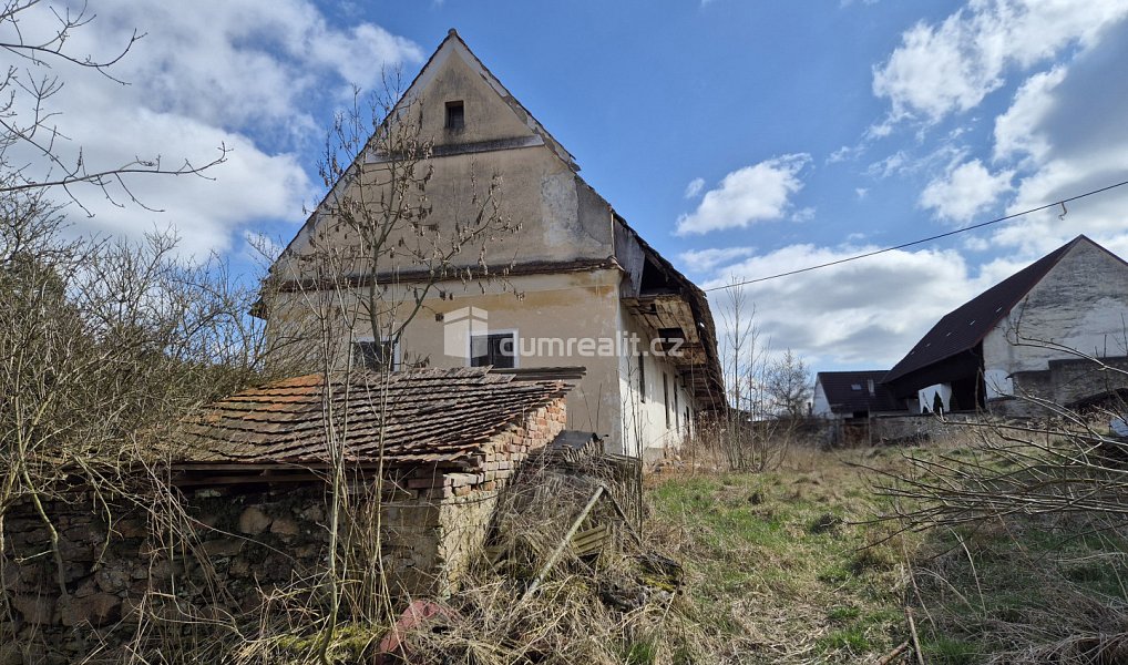 Prodej stavebního pozemku 837 m², Bernartice – náhled fotky 8