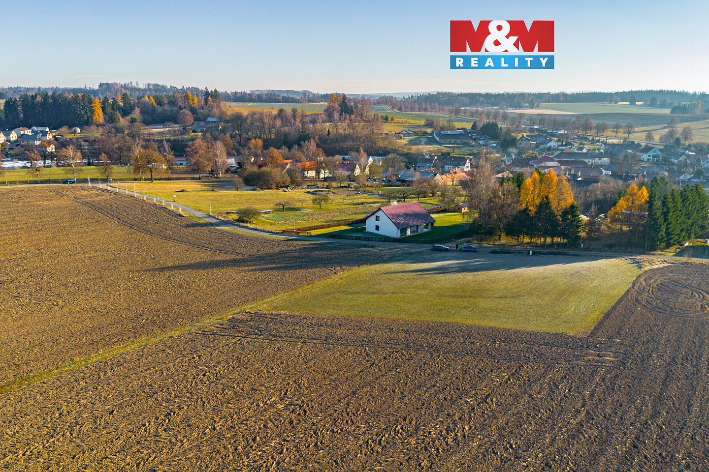 Prodej stavebního pozemku 1 378 m²