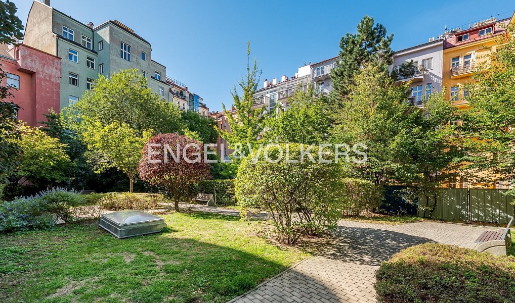 Prodej bytu 2+kk 65 m², Praha – náhled fotky 14