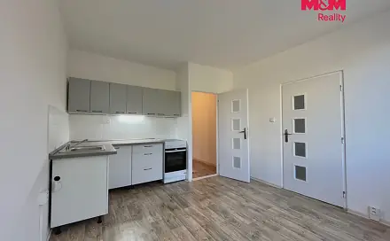 Prodej bytu 1+1 35 m², Sídliště Za Chlumem, Bílina - Teplické Předměstí, okres Teplice