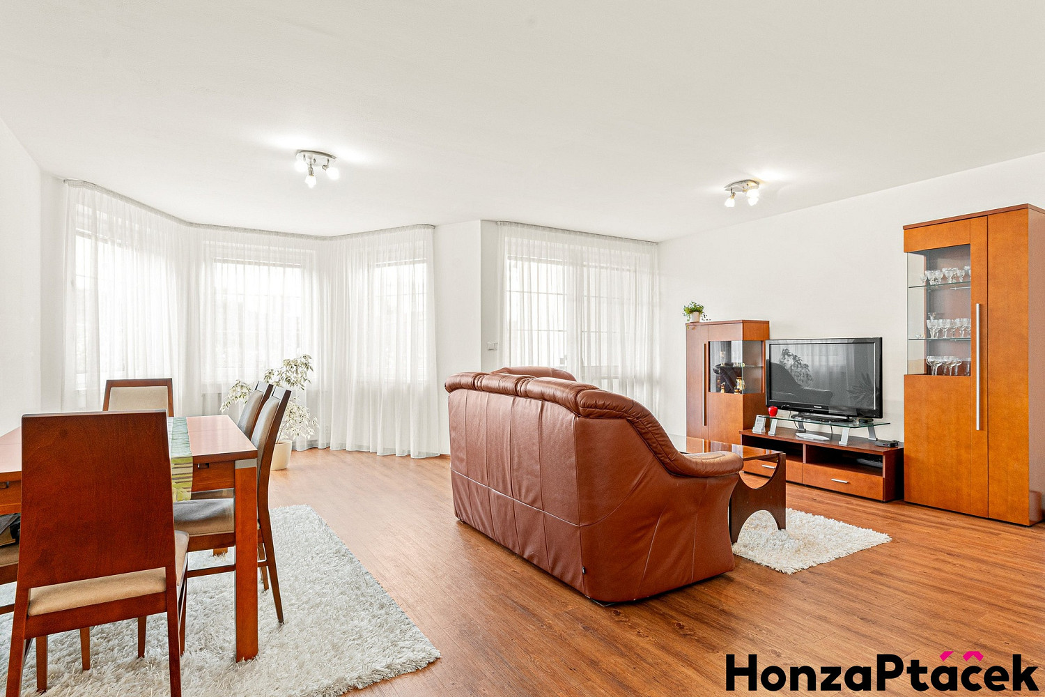 Prodej domu 187 m² s pozemkem 422 m² – pohled 5