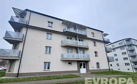 Pronájem bytu 1+kk 37 m², Loudů, Dobřany, okres Plzeň-Jih