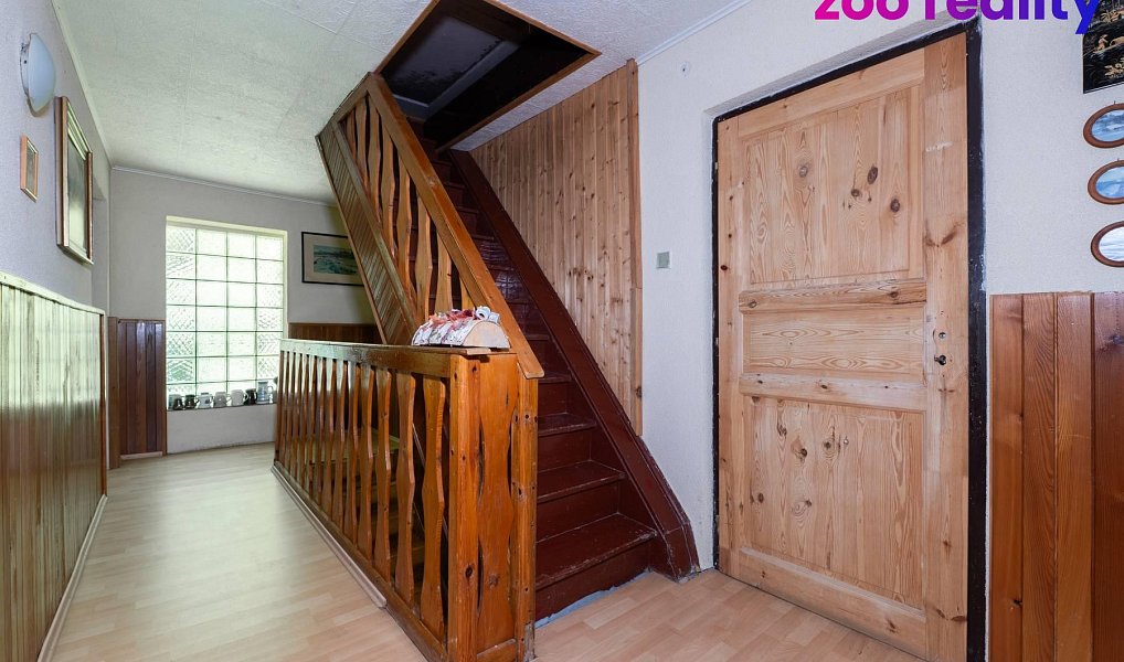 Prodej domu 320 m² s pozemkem 16 394 m², Místo – náhled fotky 14