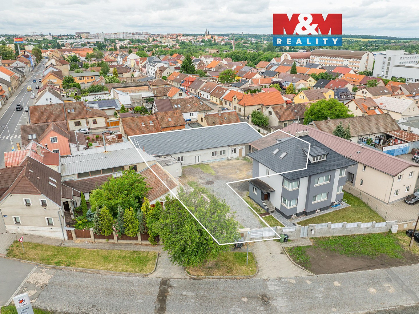Prodej obchodních prostor 390 m², Kladno