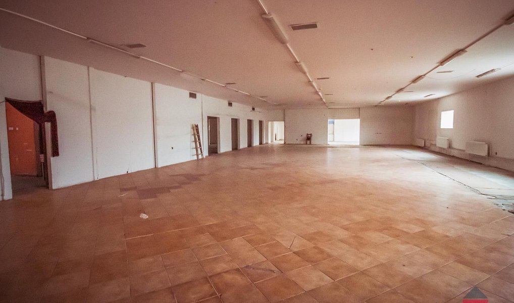 Pronájem komerčního objektu (jiného typu) 1 120 m², Bohumín – náhled fotky 2