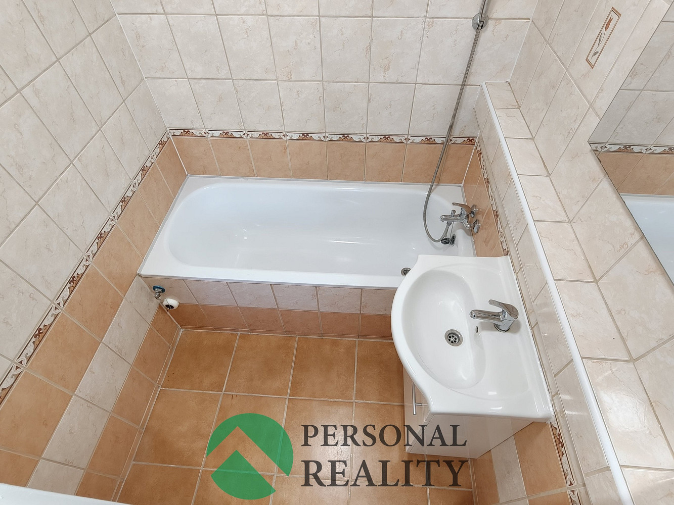 Pronájem bytu 2+1 48 m² – fotografie 4
