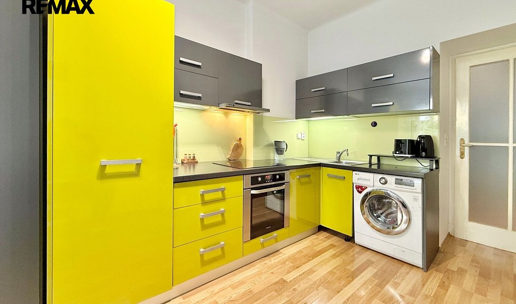 Prodej bytu 1+1 45 m², Praha – náhled fotky 6