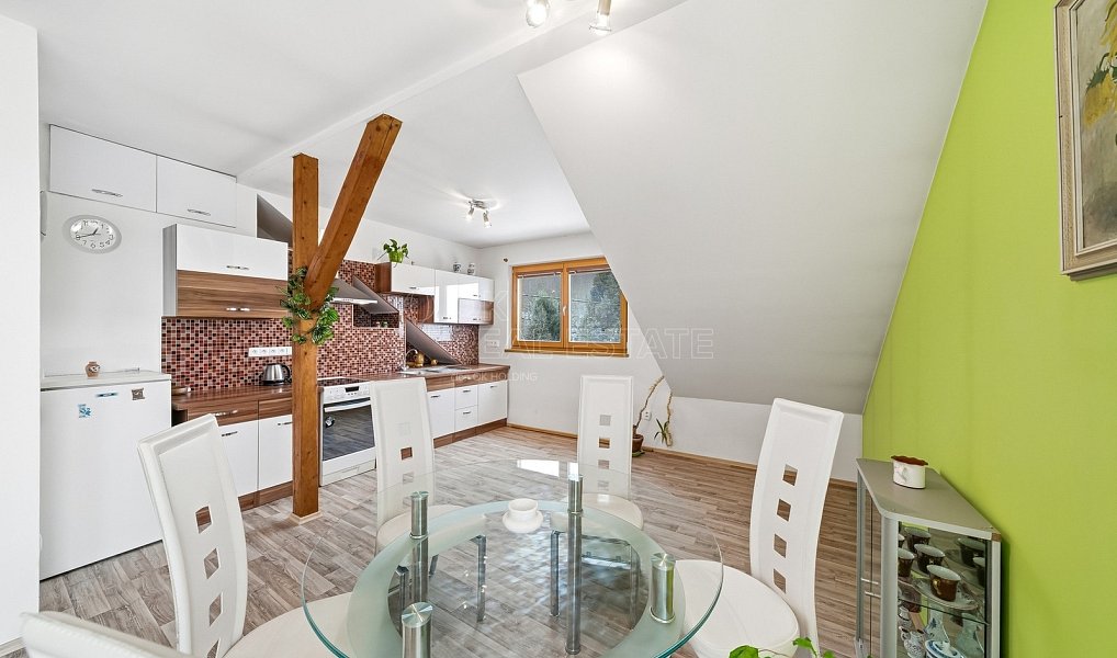 Prodej domu 200 m² s pozemkem 884 m², Drahanovice – náhled fotky 10
