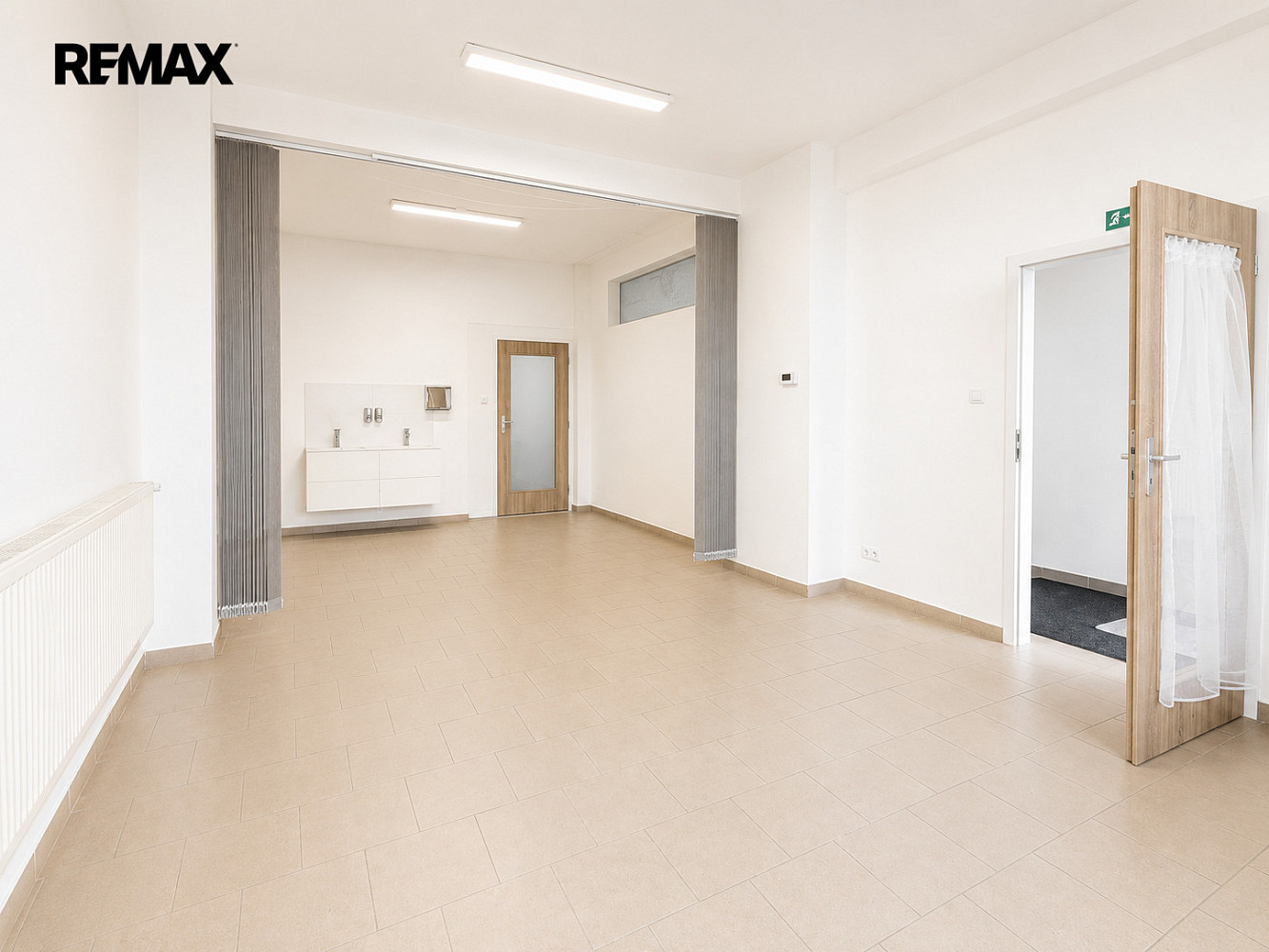 Pronájem komerčního objektu (jiného typu) 47 m² – pohled 4