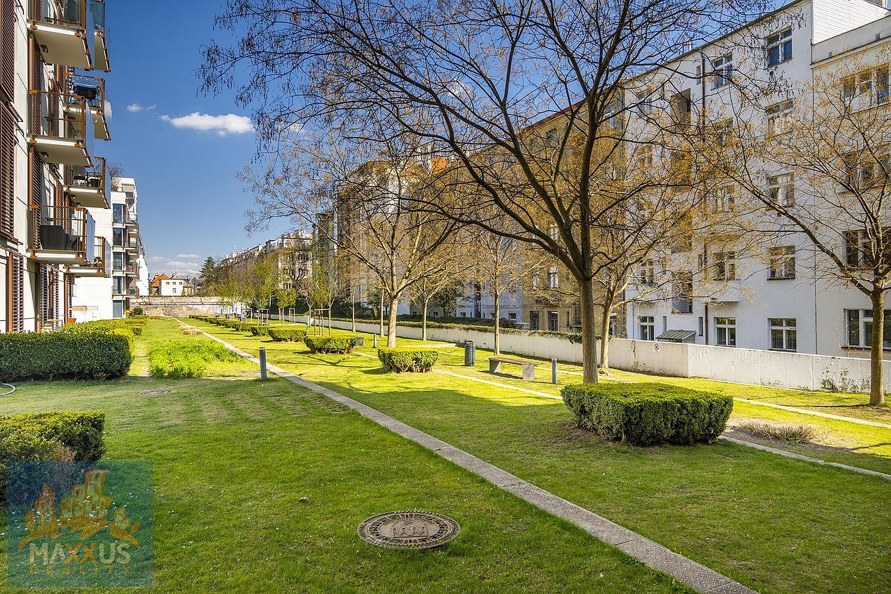 Pronájem bytu 3+kk 95 m²