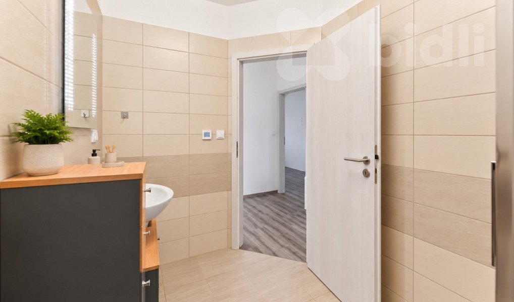 Prodej bytu 3+kk 75 m², Vochov – náhled fotky 10
