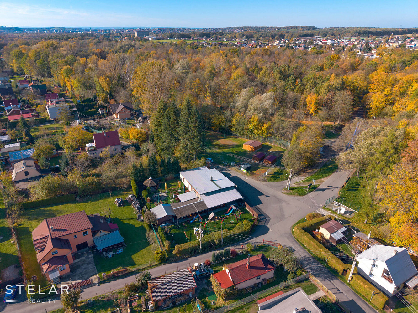 Prodej pozemku 1 812 m² – fotografie 3