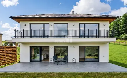 Prodej domu 200 m² s pozemkem 919 m², Ve Višňovce, Vysoký Újezd, okres Beroun