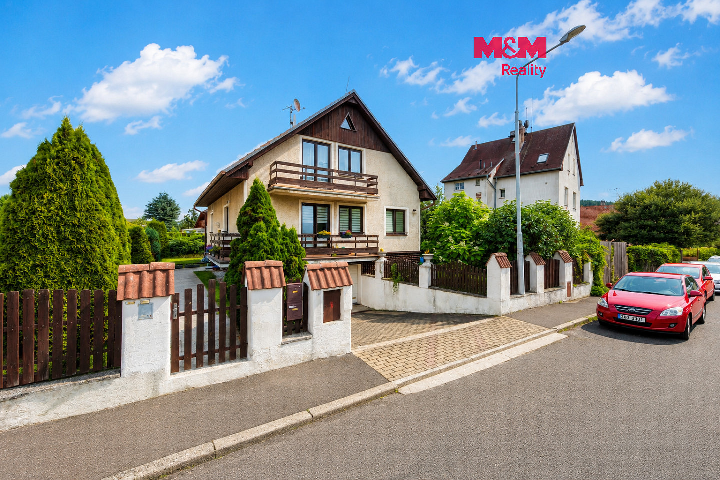 Prodej domu 330 m² s pozemkem 704 m²