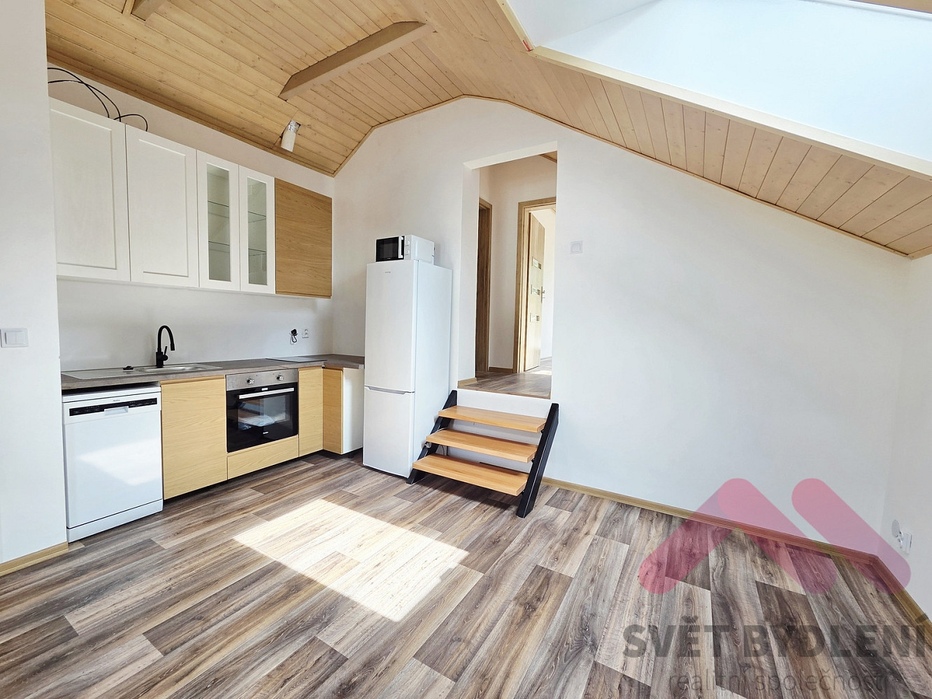 Pronájem bytu 3+kk 85 m² — photo 4