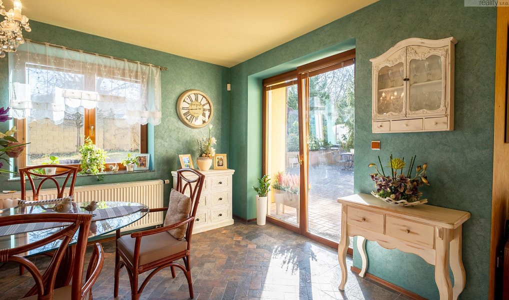 Prodej domu 372 m² s pozemkem 3 764 m², Lužice – náhled fotky 17