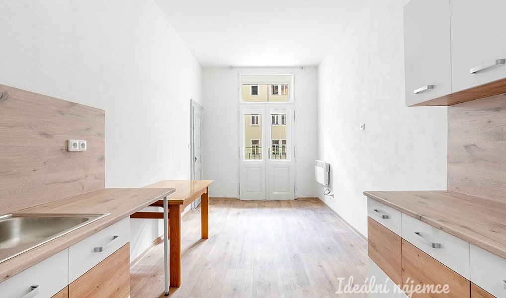 Pronájem bytu 3+1 98 m², Praha – náhled fotky 3