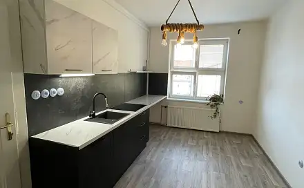 Pronájem bytu 3+1 96 m², náměstí Čs. legií, Pardubice - Zelené Předměstí