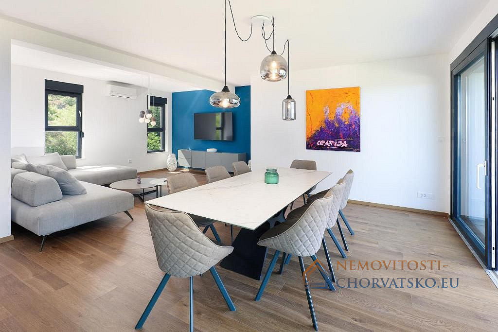 Prodej bytu 6+kk 135 m² - Widok 3