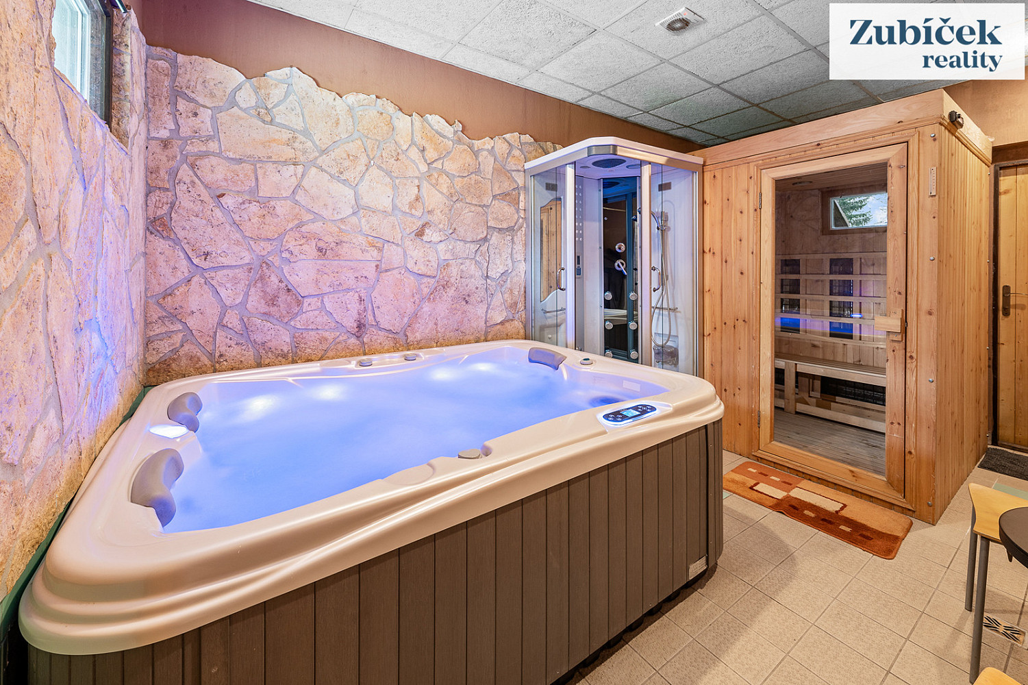 Prodej domu 550 m² s pozemkem 1 419 m² – pohled 4