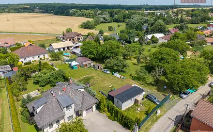 Prodej stavebního pozemku 1 057 m², Dobročovice, okres Praha-východ